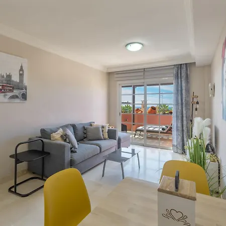 El Duque Beach-luxury Apartament- Apartman